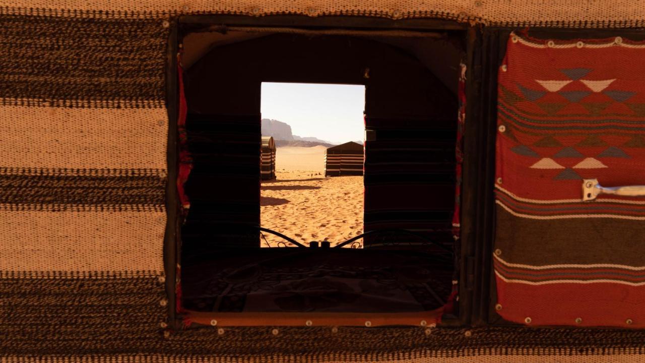 Wadi Rum Meteorite Camp Exteriér fotografie