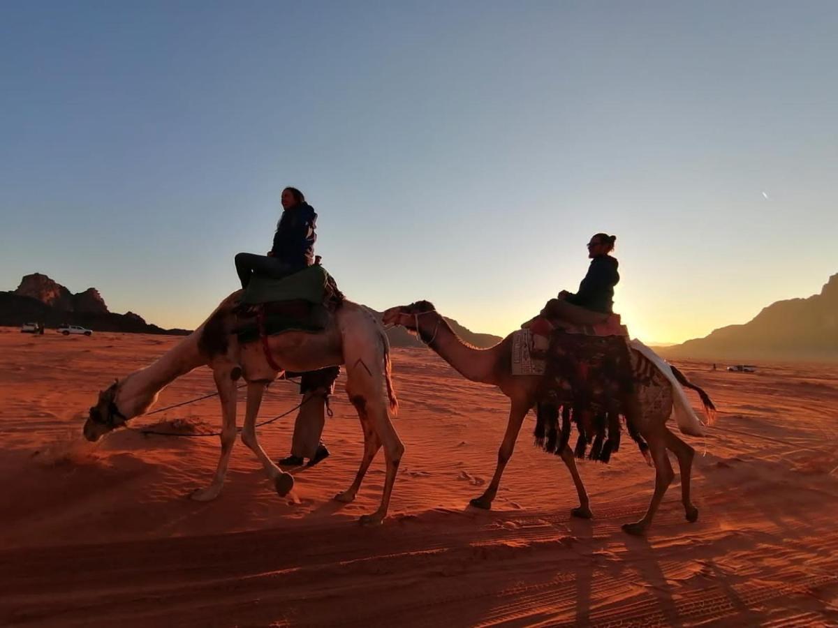 Wadi Rum Meteorite Camp Exteriér fotografie